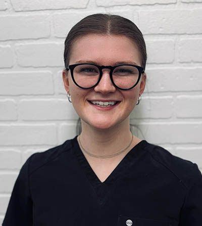 Madi, Dental Assistant